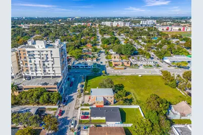 193 NW 58th St, Miami, FL 33127 - Photo 32