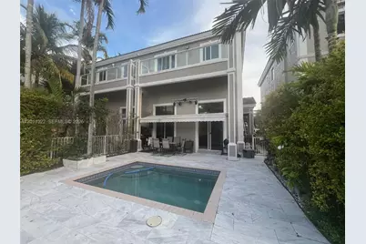 3915 NE 168th St #3915, North Miami Beach, FL 33160 - Photo 1