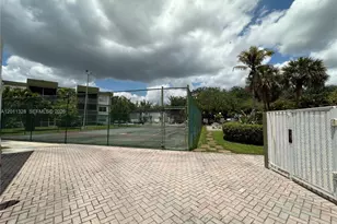 4215 N University Dr, Sunrise, FL 33351 - Photo 28