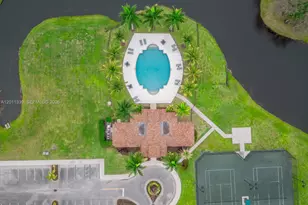 265 SE Via Sangro, Port Saint Lucie, FL 34952 - Photo 4