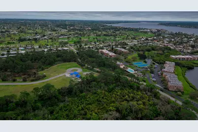 265 SE Via Sangro, Port Saint Lucie, FL 34952 - Photo 8