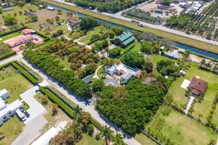 19050 SW 194th Ave, Miami, FL 33187 - Photo 4
