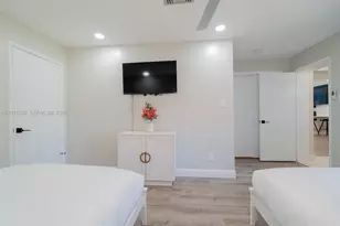 712 Tradewind Dr, North Palm Beach, FL 33408 - Photo 8