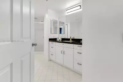 17100 N Bay Rd #1610, Sunny Isles Beach, FL 33160 - Photo 18
