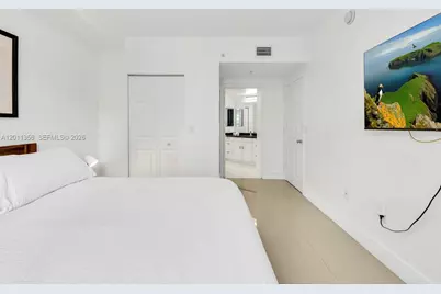 17100 N Bay Rd #1610, Sunny Isles Beach, FL 33160 - Photo 16