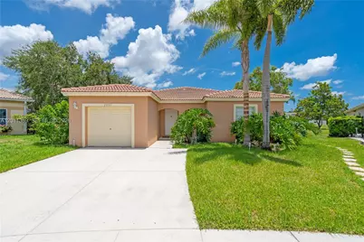 2001 SW 104th Ave, Miramar, FL 33025 - Photo 1