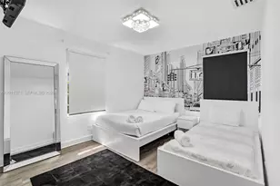 1020 SW 8th St, Hallandale Beach, FL 33009 - Photo 24