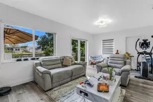 6810 NW 74th Pl, Tamarac, FL 33321 - Photo 16
