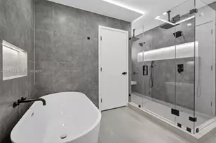 2131 N 53rd Ave, Hollywood, FL 33021 - Photo 18