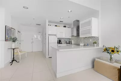 5445 Collins Ave #TS11, Miami Beach, FL 33140 - Photo 14