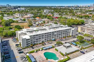 330 SE 2nd St, Hallandale Beach, FL 33009 - Photo 46