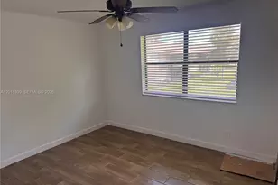 10023 Winding Lake Rd, Sunrise, FL 33351 - Photo 10