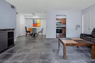 3083 N Oakland Forest Dr, Oakland Park, FL 33309 - Photo 20