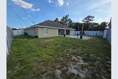 1005 SW Bay State Rd, Port Saint Lucie, FL 34953 - Photo 4