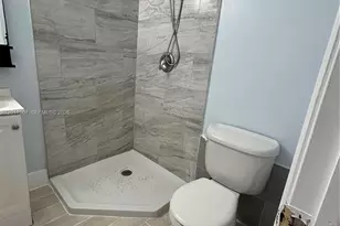 1630 NE 4th Pl, Fort Lauderdale, FL 33301 - Photo 16