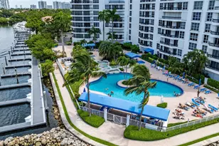 3530 Mystic Pointe Dr, Aventura, FL 33180 - Photo 18