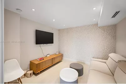 9 Island Ave #514, Miami Beach, FL 33139 - Photo 14