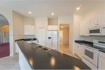 3002 Balsam Ct, Labelle, FL 33935 - Photo 8