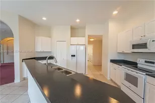 3002 Balsam Ct, Labelle, FL 33935 - Photo 8