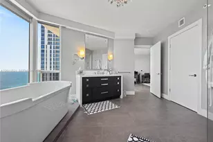 17555 Collins Ave, Sunny Isles Beach, FL 33160 - Photo 20