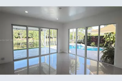 3767 Oak Ridge Cir #3767, Weston, FL 33331 - Photo 18