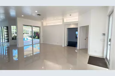 3767 Oak Ridge Cir #3767, Weston, FL 33331 - Photo 10