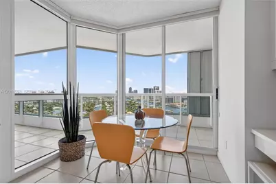 21205 Yacht Club Dr #2409, Aventura, FL 33180 - Photo 12