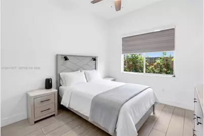 [Address not provided], Miami, FL 33187 - Photo 14