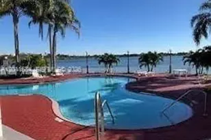 2880 N Oakland Forest Dr, Oakland Park, FL 33309 - Photo 20