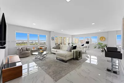 340 Sunset Dr #1810, Fort Lauderdale, FL 33301 - Photo 2
