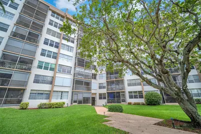 1200 Saint Charles Pl #415, Pembroke Pines, FL 33026 - Photo 2