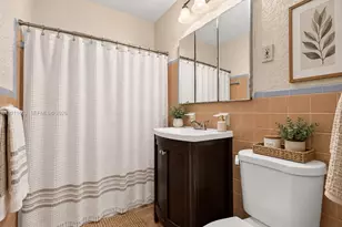 40 SE 8th St, Dania Beach, FL 33004 - Photo 10