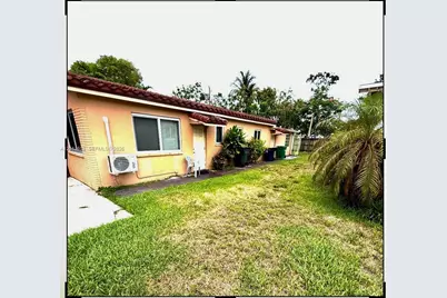 40 SE 8th St, Dania Beach, FL 33004 - Photo 12