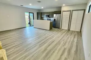 937 NW 10th St, Florida City, FL 33034 - Photo 6