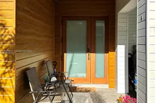 937 NW 10th St, Florida City, FL 33034 - Photo 2