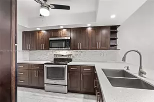 1391 W Fairway Rd, Pembroke Pines, FL 33026 - Photo 14