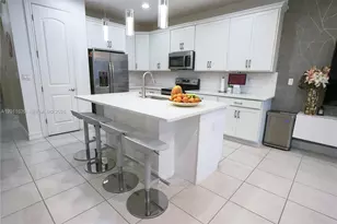 10111 Akenside Dr, Boca Raton, FL 33428 - Photo 6