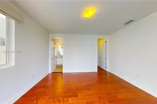 9980 NW 74th Terrace, Doral, FL 33178 - Photo 8