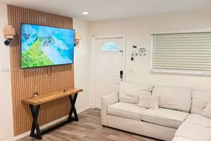 2221 N 61st Ave, Hollywood, FL 33024 - Photo 4
