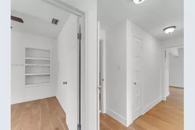 520 NW 32nd Pl #520, Miami, FL 33125 - Photo 32