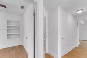 520 NW 32nd Pl, Miami, FL 33125 - Photo 32