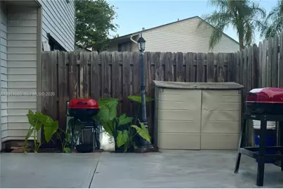 3534 NW 98th Ter, Sunrise, FL 33351 - Photo 20