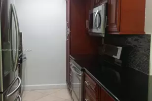 9490 SW 77th Ave, Miami, FL 33156 - Photo 4