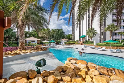 4000 Towerside Ter #308, Miami, FL 33138 - Photo 38