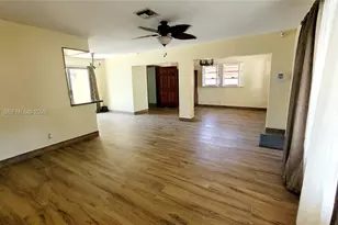 1124 NE 7th St, Hallandale Beach, FL 33009 - Photo 24