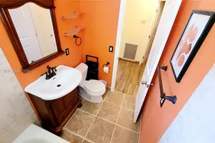 1124 NE 7th St, Hallandale Beach, FL 33009 - Photo 34