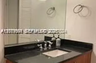 300 S Biscayne Blvd, Miami, FL 33131 - Photo 10