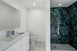 510 NW 97th Terrace, Pembroke Pines, FL 33024 - Photo 18