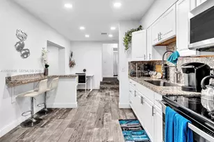 100 NW 8th Ave, Hallandale Beach, FL 33009 - Photo 24