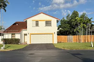 6700 SW 104th Ct, Miami, FL 33173 - Photo 2